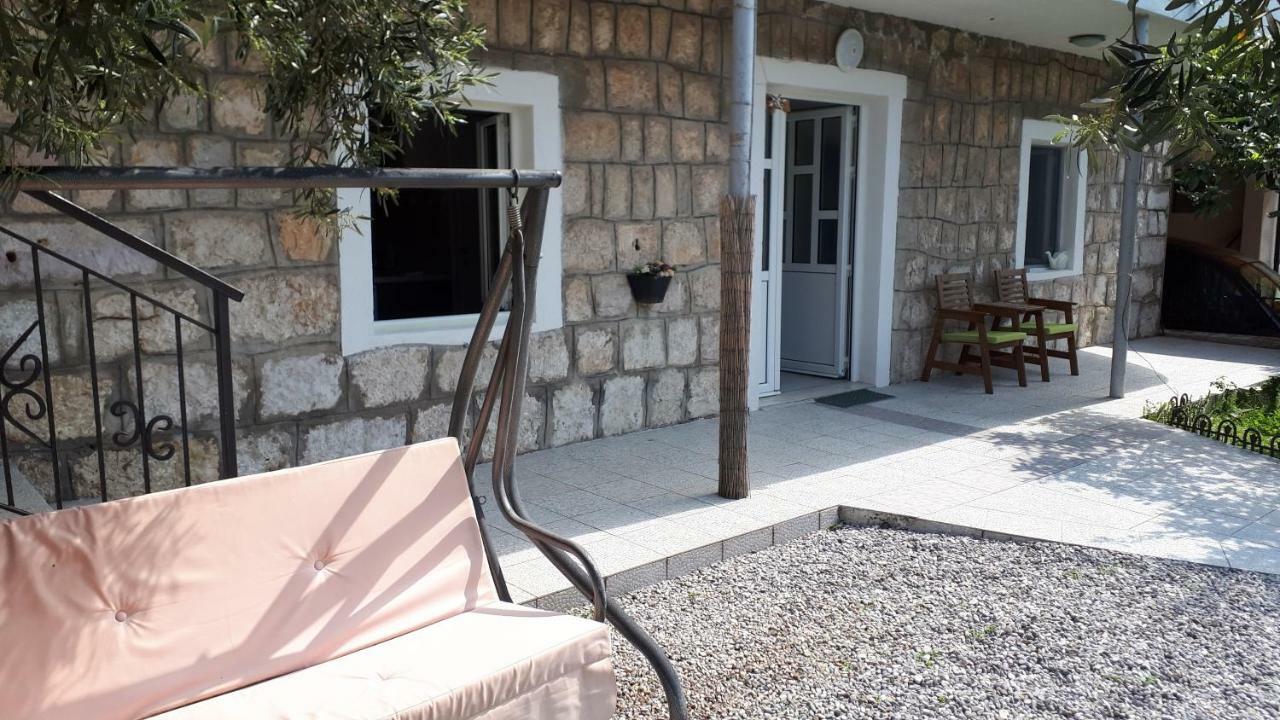 Studio Apartments Ilija Kotor Exteriör bild