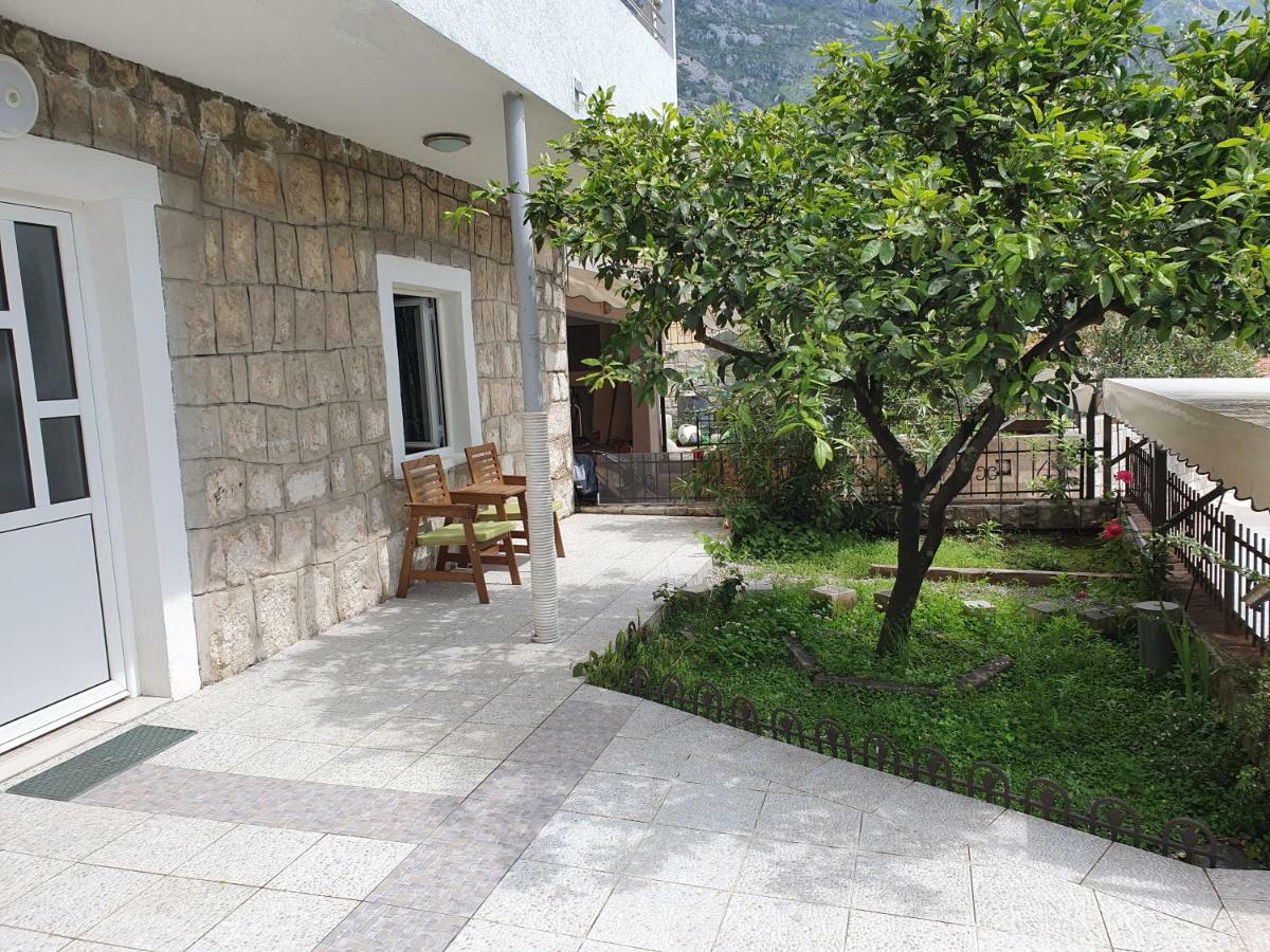 Studio Apartments Ilija Kotor Exteriör bild