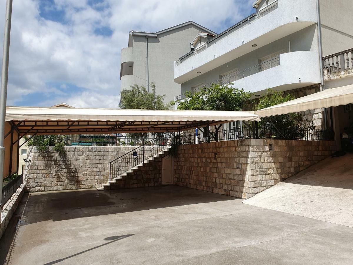 Studio Apartments Ilija Kotor Exteriör bild