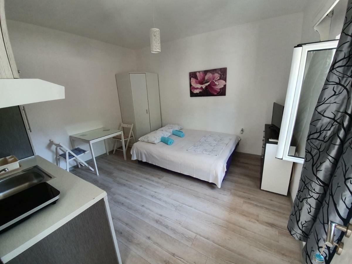 Studio Apartments Ilija Kotor Exteriör bild