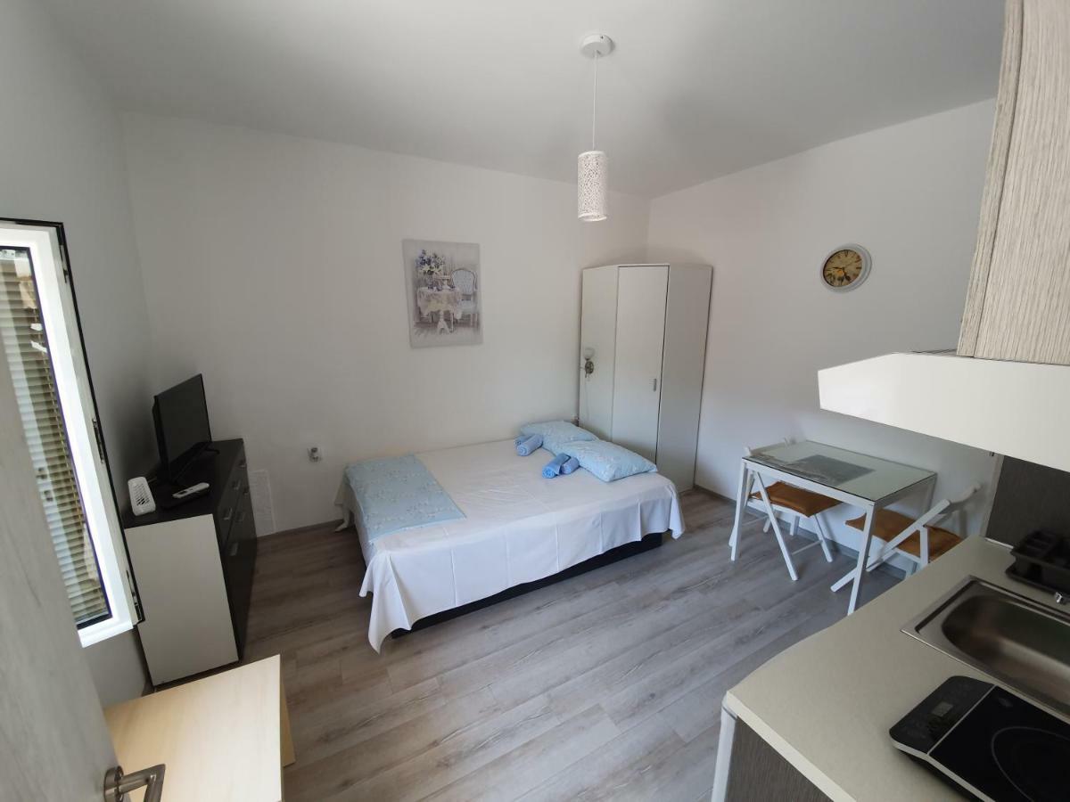 Studio Apartments Ilija Kotor Exteriör bild